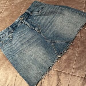 HOLLISTER High Rise Denim Jean Skirt Size 5 / 27